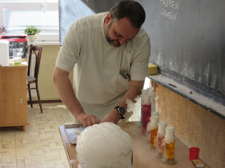 Vzdorujeme extrémizmu – projekt