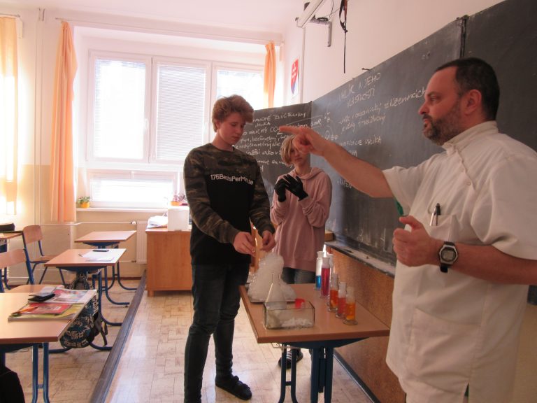 Vzdorujeme extrémizmu – projekt