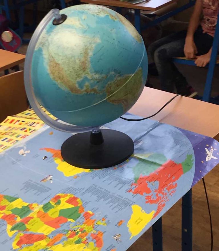 Hráme sa na geografov