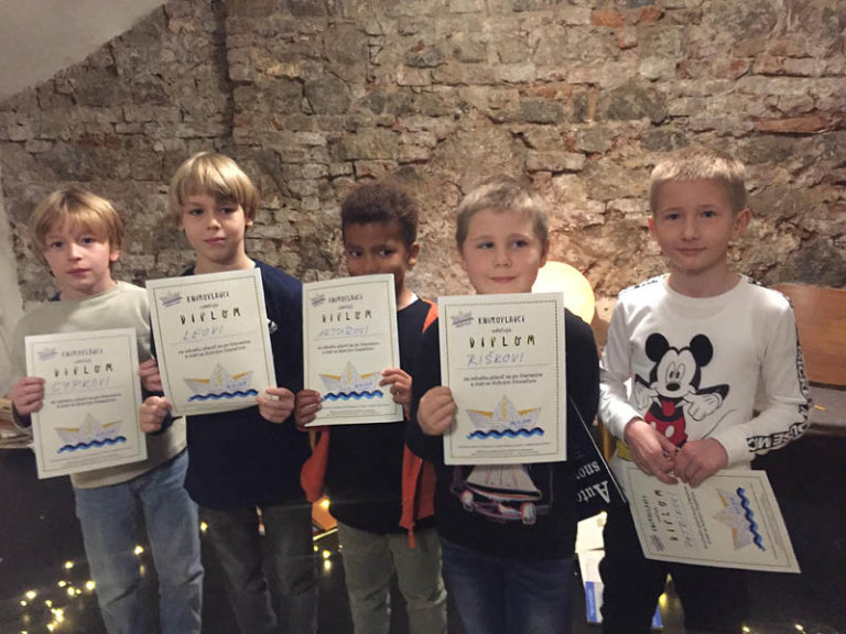 Knihoplavci – Rozprávky o bosorkách