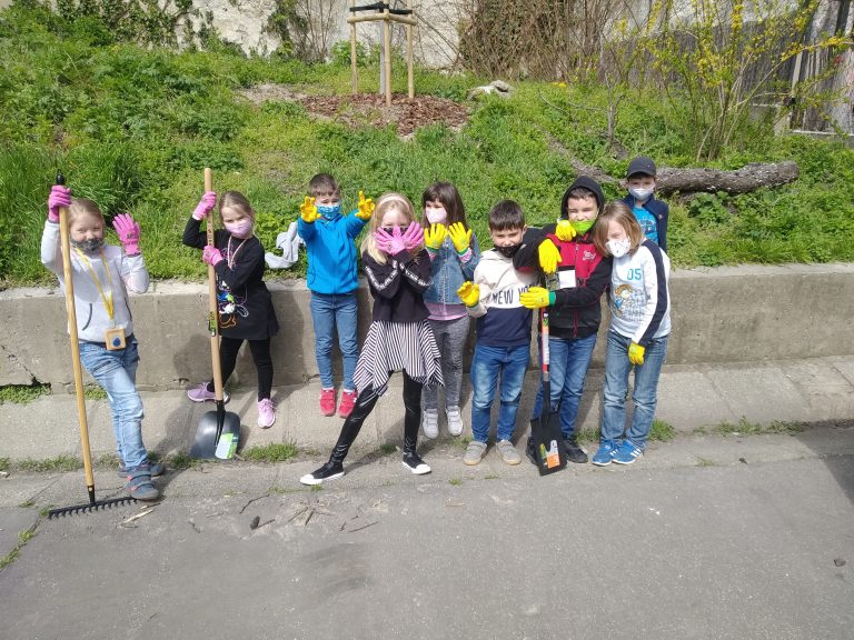 Školský fóliovník – projekt Deti pre Bratislavu