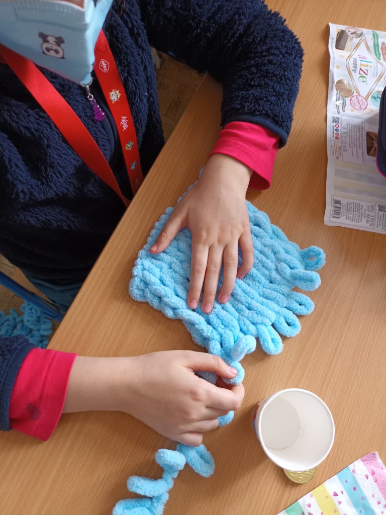 Ručné pletenie v ŠKD