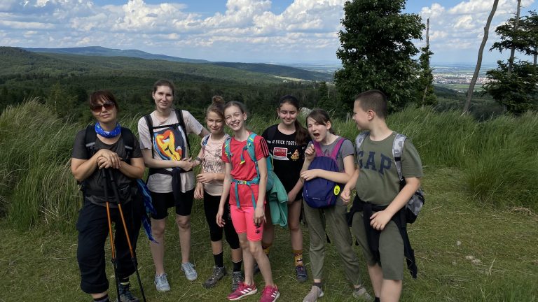 S turistickým krúžkom z Limbachu cez vrch Somár do Svätého Jura