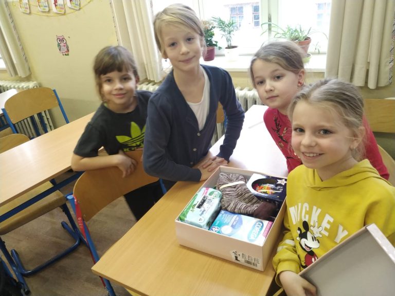 KOĽKO LÁSKY sa zmestí do krabice od topánok?