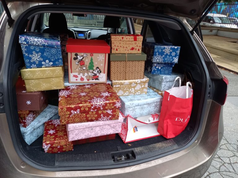 KOĽKO LÁSKY sa zmestí do krabice od topánok?