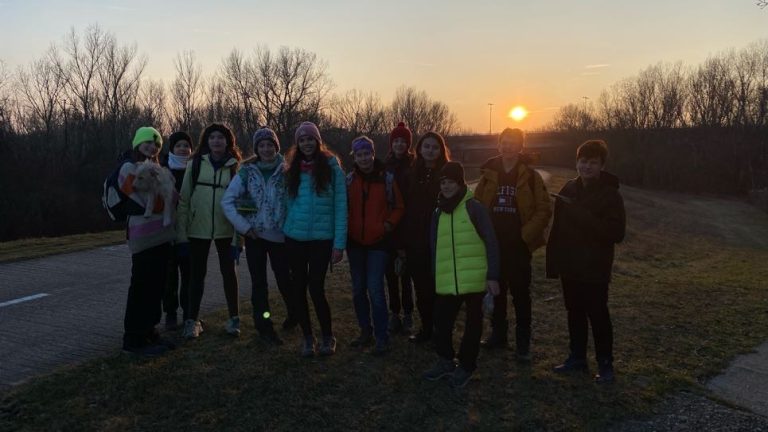 S turistickým krúžkom na Braunsberg a národným parkom Donau Auen