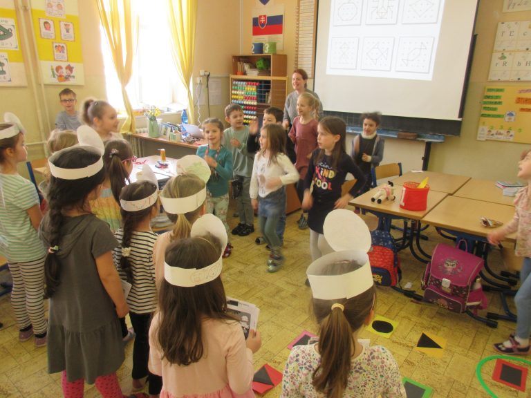 Návšteva Sovičiek v škole počas DOD