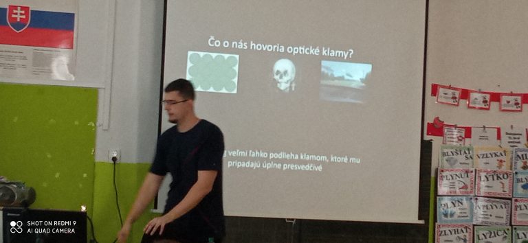 Prírodovedné prednášky s Dušanom Valentom