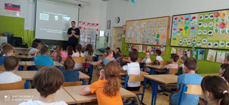 Prírodovedné prednášky s Dušanom Valentom