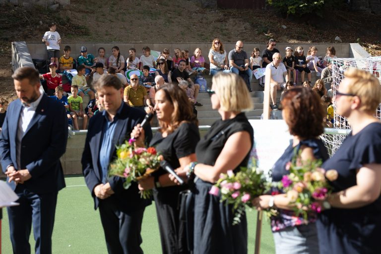 Slávnostné otvorenie zrenovovaného školského dvora