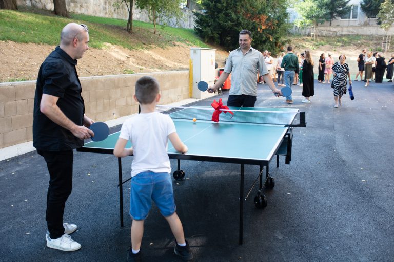Slávnostné otvorenie zrenovovaného školského dvora