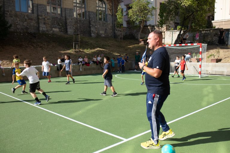 Slávnostné otvorenie zrenovovaného školského dvora
