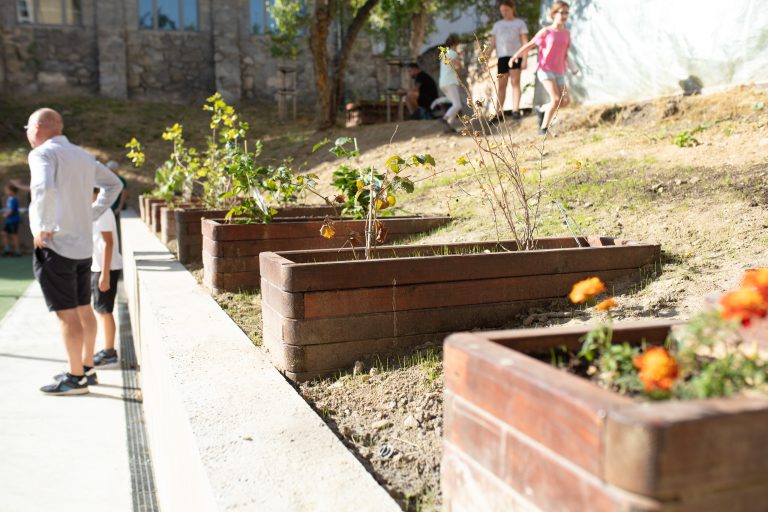 Slávnostné otvorenie zrenovovaného školského dvora