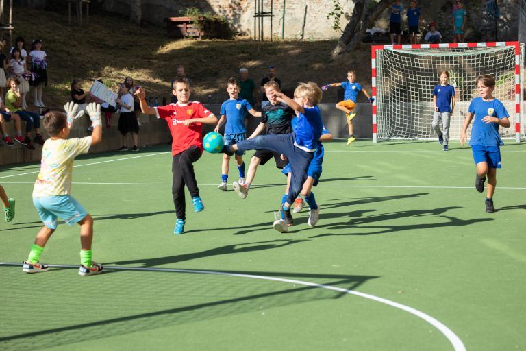 Slávnostné otvorenie zrenovovaného školského dvora