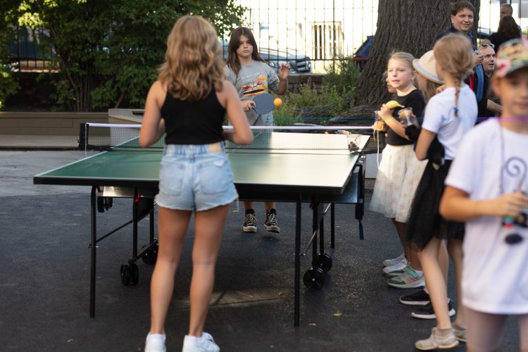 Slávnostné otvorenie zrenovovaného školského dvora