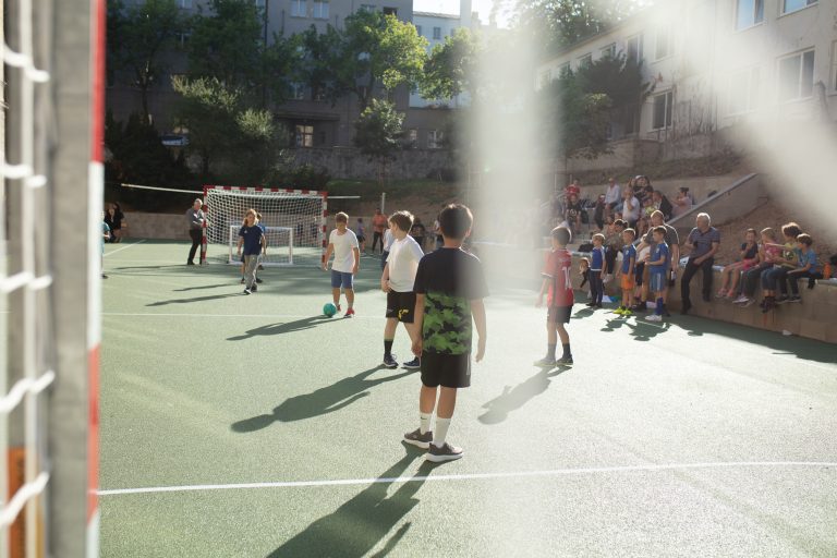 Slávnostné otvorenie zrenovovaného školského dvora