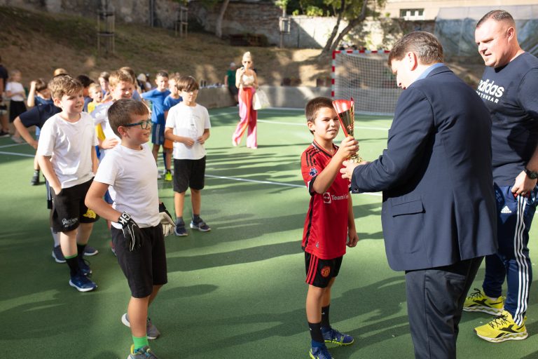Slávnostné otvorenie zrenovovaného školského dvora