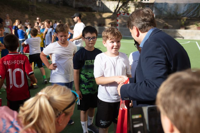 Slávnostné otvorenie zrenovovaného školského dvora
