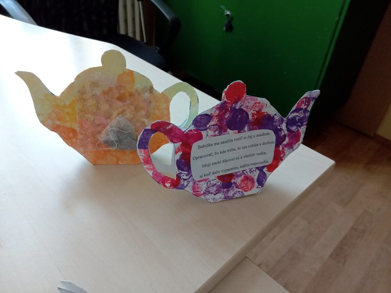 Október, mesiac úcty k starším