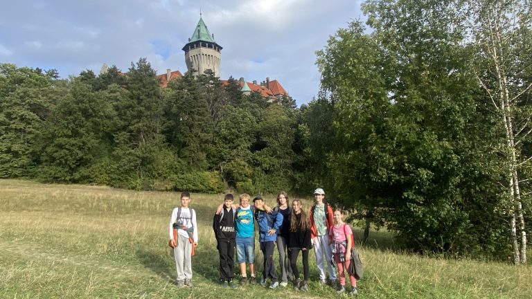 S turistickým krúžkom na najvyšší vrchol Malých Karpát ZÁRUBY