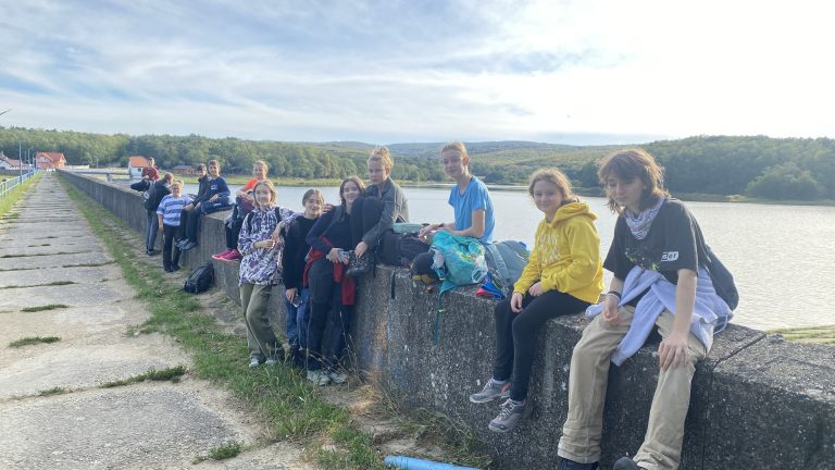 S turistickým krúžkom z Lozorna do Stupavy, Biofarma Príroda