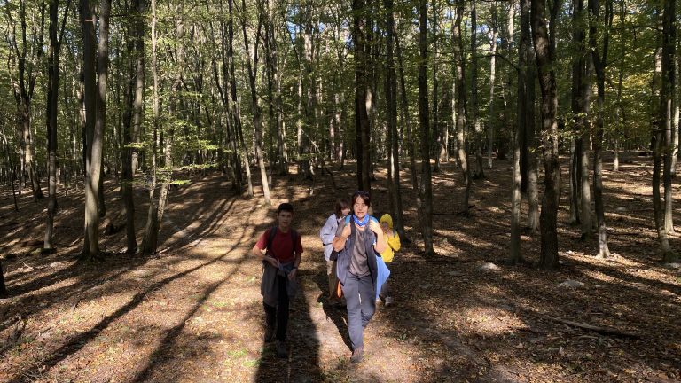 S turistickým krúžkom z Lozorna do Stupavy, Biofarma Príroda