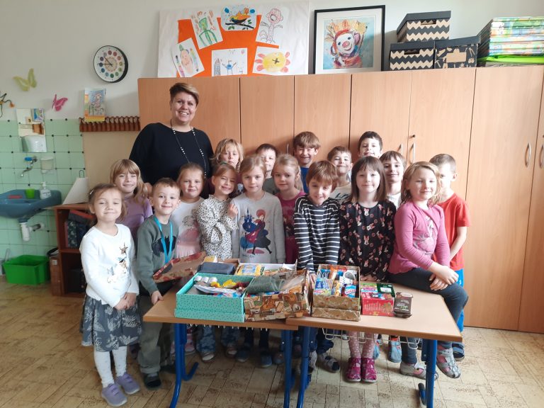 Koľko lásky za zmestí do krabice od topánok?