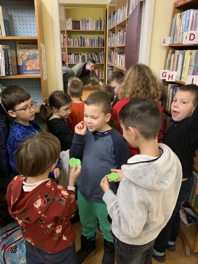 Musíš si priniesť klobúk