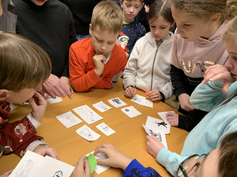 Musíš si priniesť klobúk