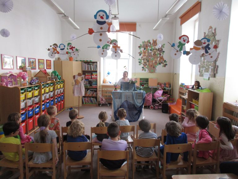Palculienka – divadelné predstavenie v materskej škole