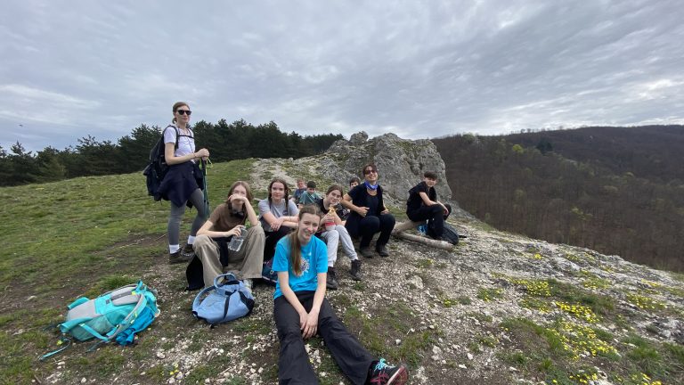 S turistickým krúžkom Plaveckým krasom 2