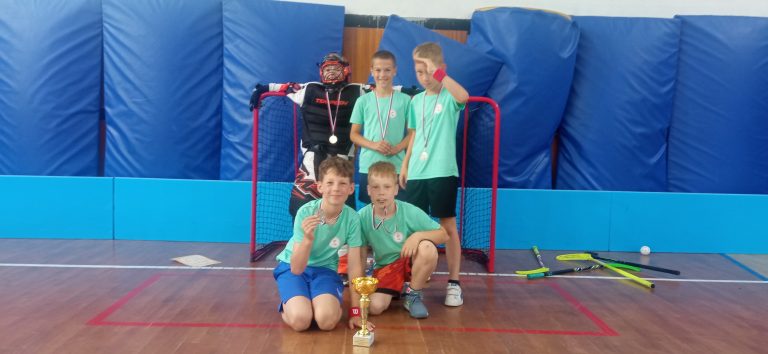 2. miesto mladších žiakov  – Staromestská liga vo florbale