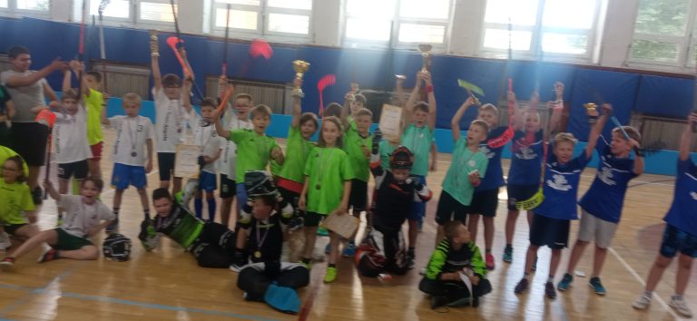 2. miesto mladších žiakov  – Staromestská liga vo florbale