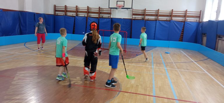 2. miesto mladších žiakov  – Staromestská liga vo florbale