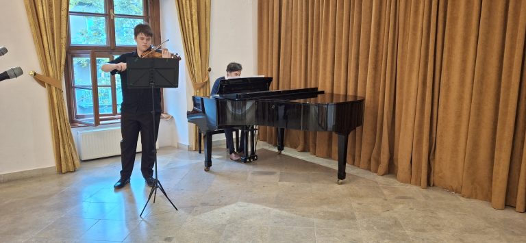 Vyhodnotenie literárnej súťaže Hodžov novinový článok