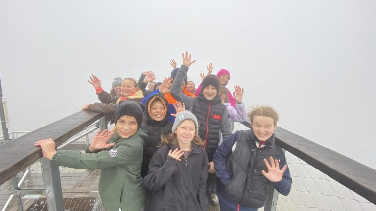 S turistickým krúžkom na zlaňovanie k Trom jazdcom