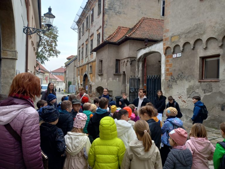 Rozprávky z prešporských dvorov