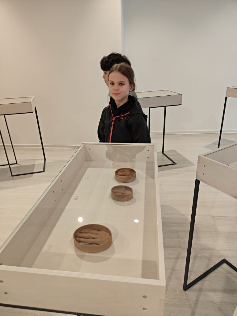 Autorské šperky v galérii Čin Čin