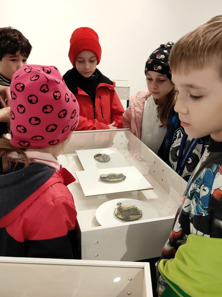 Autorské šperky v galérii Čin Čin