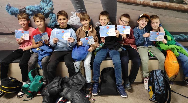 Bezplatný plavecký kurz 2. a 4. ročník