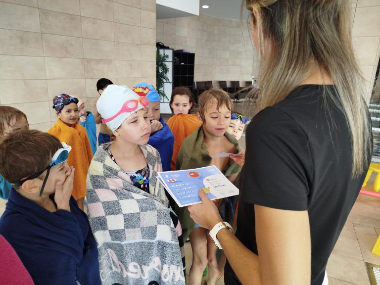 Plavecký výcvik prvákov a tretiakov