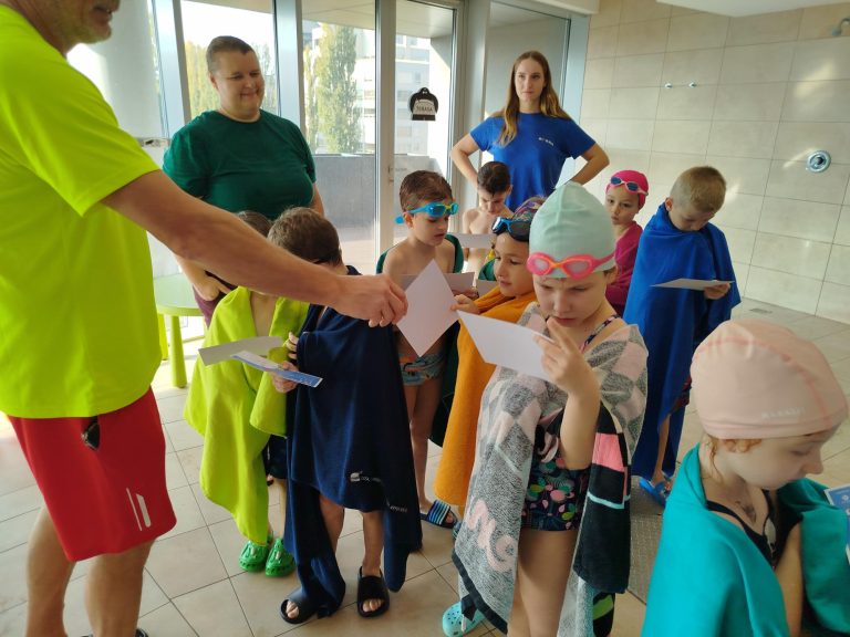 Plavecký výcvik prvákov a tretiakov