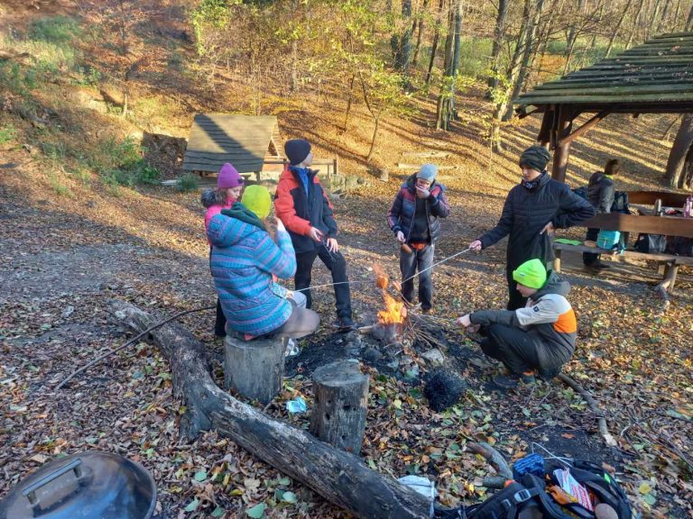 S turistickým krúžkom z Rače na hrad Pajštún