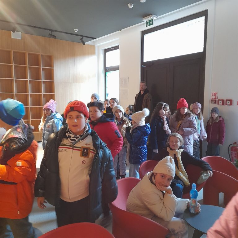 Opice z našej police