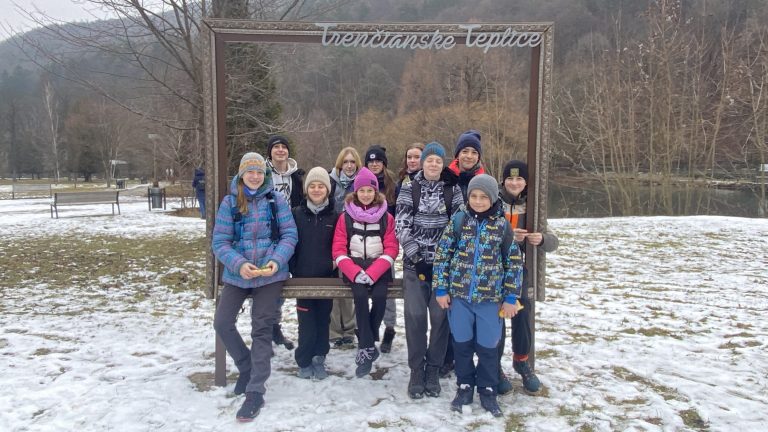 S turistickým krúžkom z Trenčianskych Teplíc do Trenčianskej Teplej