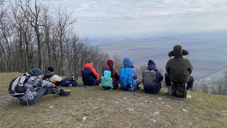 S turistickým krúžkom z Horných do Dolných Orešian. Po stopách najstaršieho keltského hradiska na Slovensku