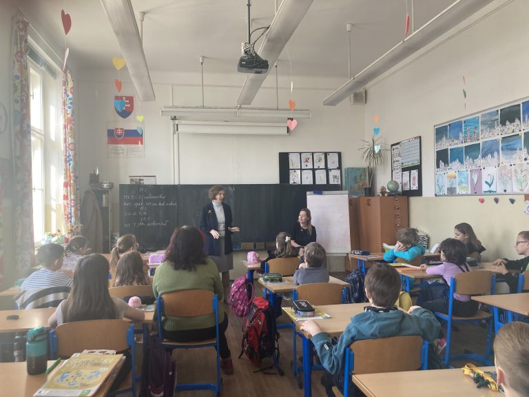 Beseda so spisovateľkou Toňou Revajovou