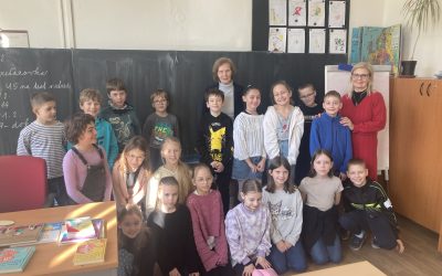 Beseda so spisovateľkou Toňou Revajovou