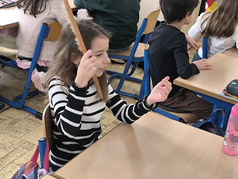 Beseda so včelárom v 2.A