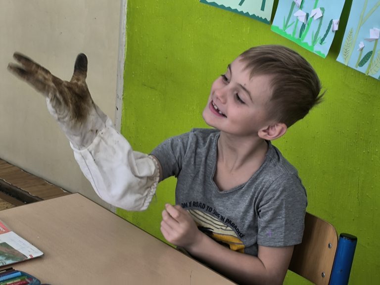 Beseda so včelárom v 2.A